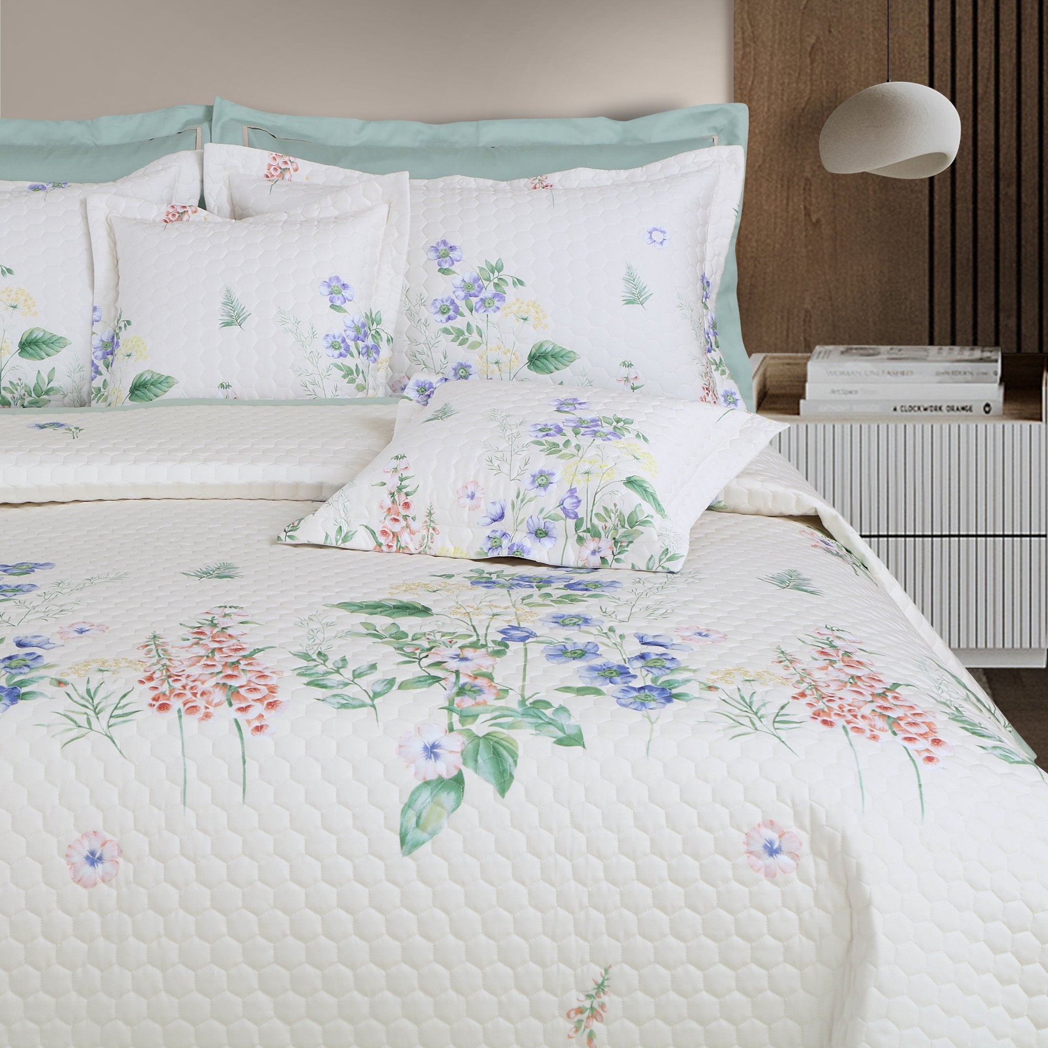 Malako Royale 100% Cotton Off White Botanic King Size 5 Piece Quilted Bedspread Set - MALAKO