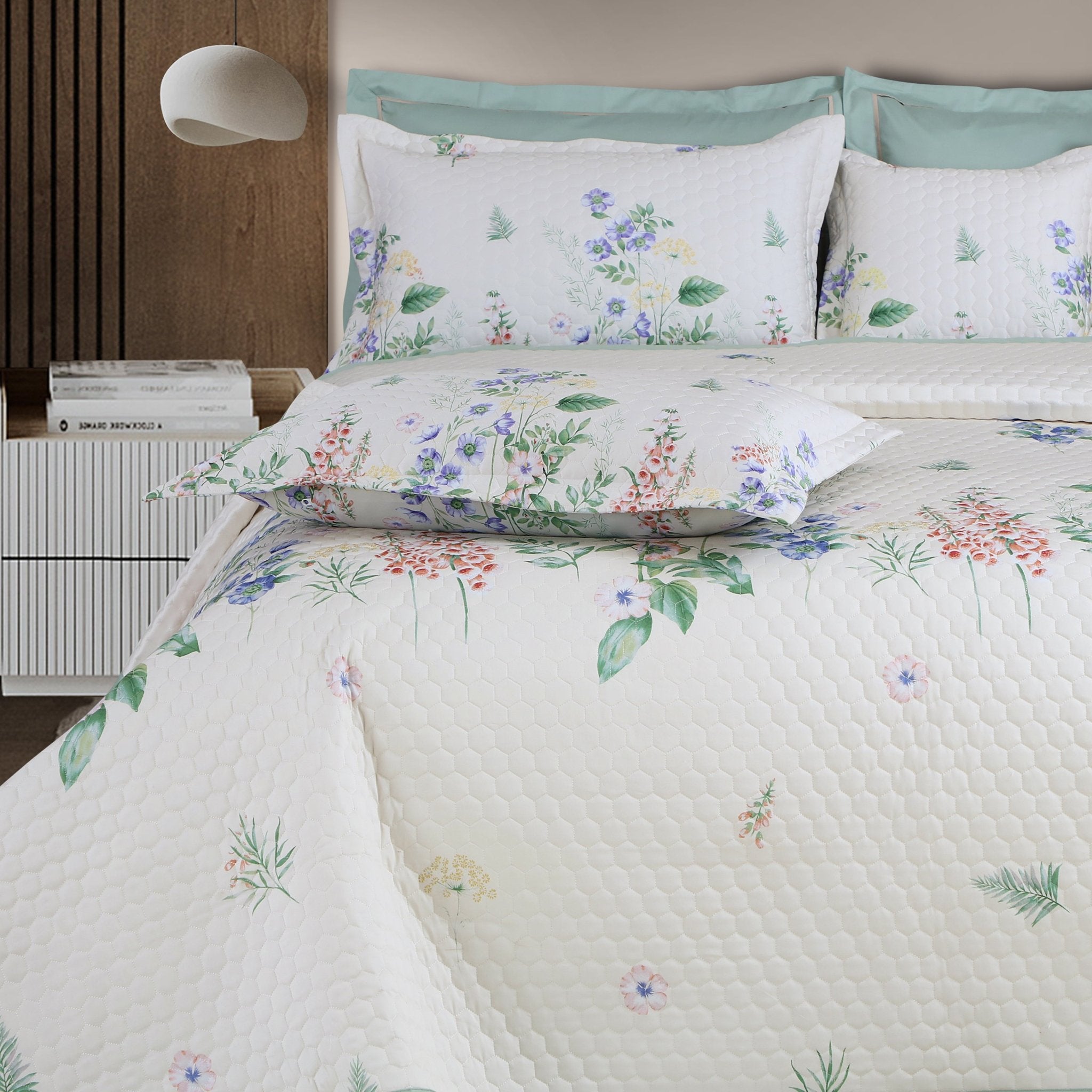 Malako Royale 100% Cotton Off White Botanic King Size 5 Piece Quilted Bedspread Set - MALAKO