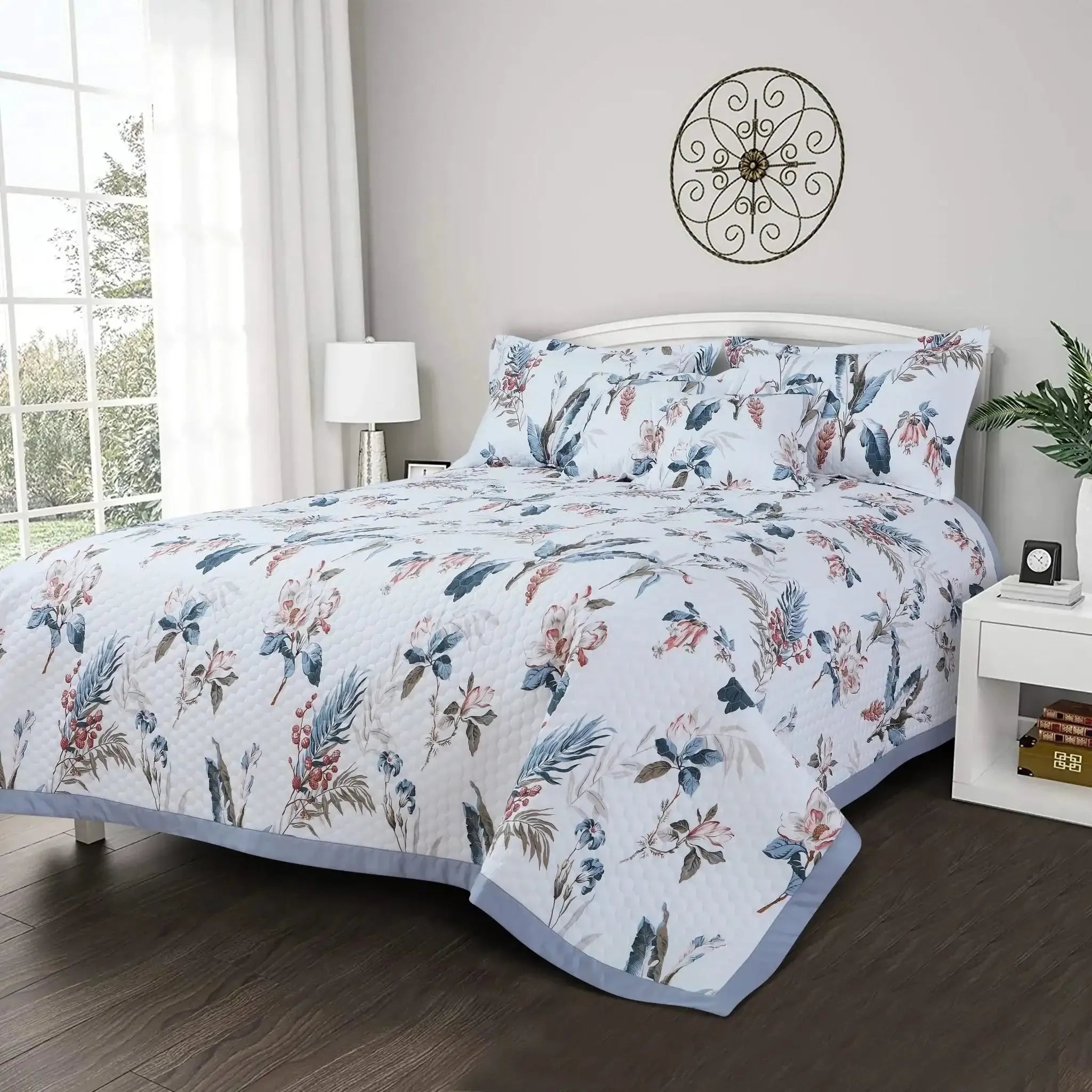 Malako Royale 100% Cotton White Botanical King Size 5 Piece Quilted Bedspread Set