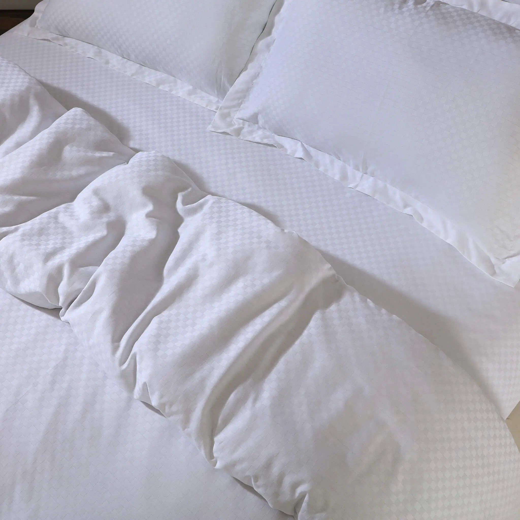 white jacquard bedsheet