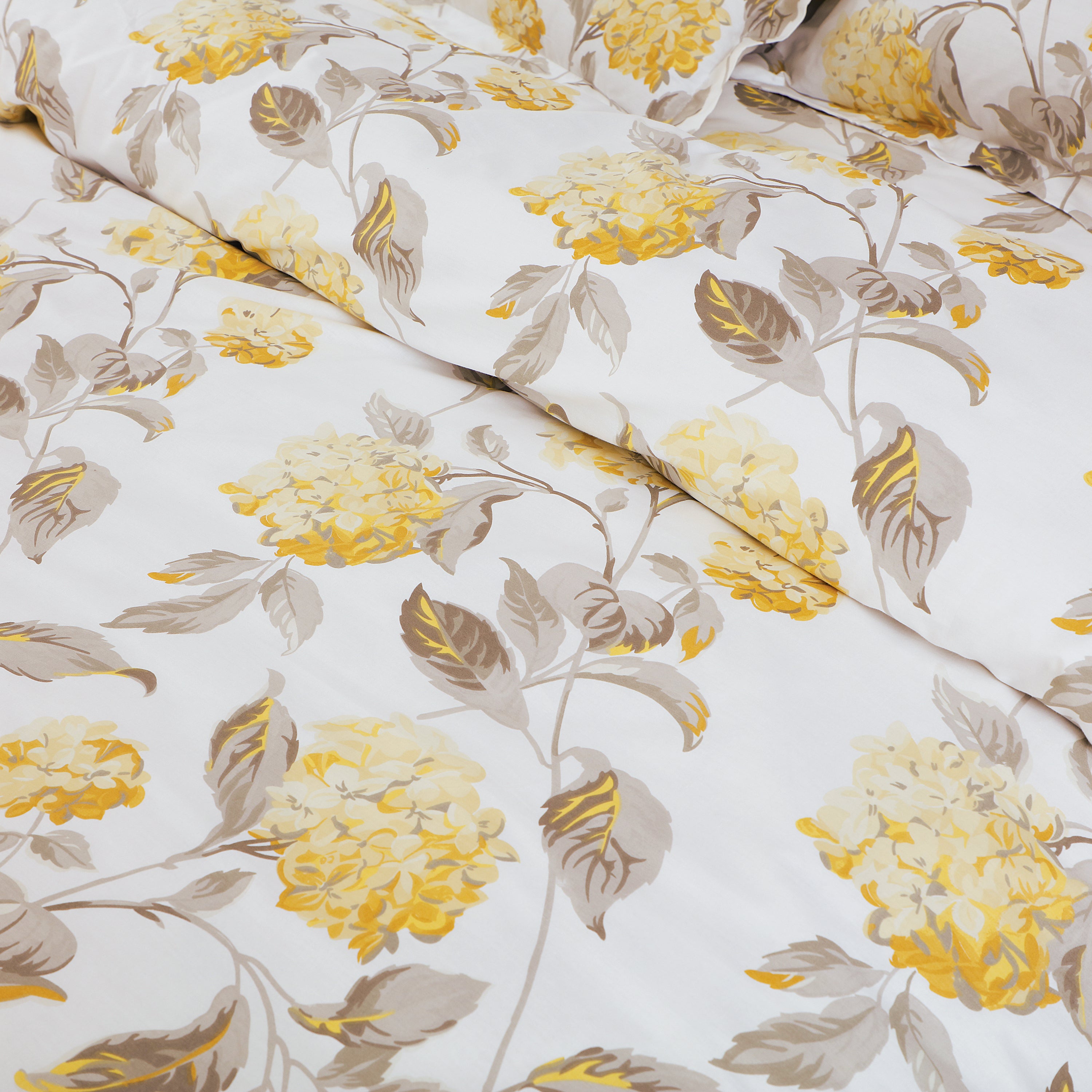 Malako Royale XL Bedding Set - White & Yellow Botanic 100% Cotton King Size Bedsheet With Comforter