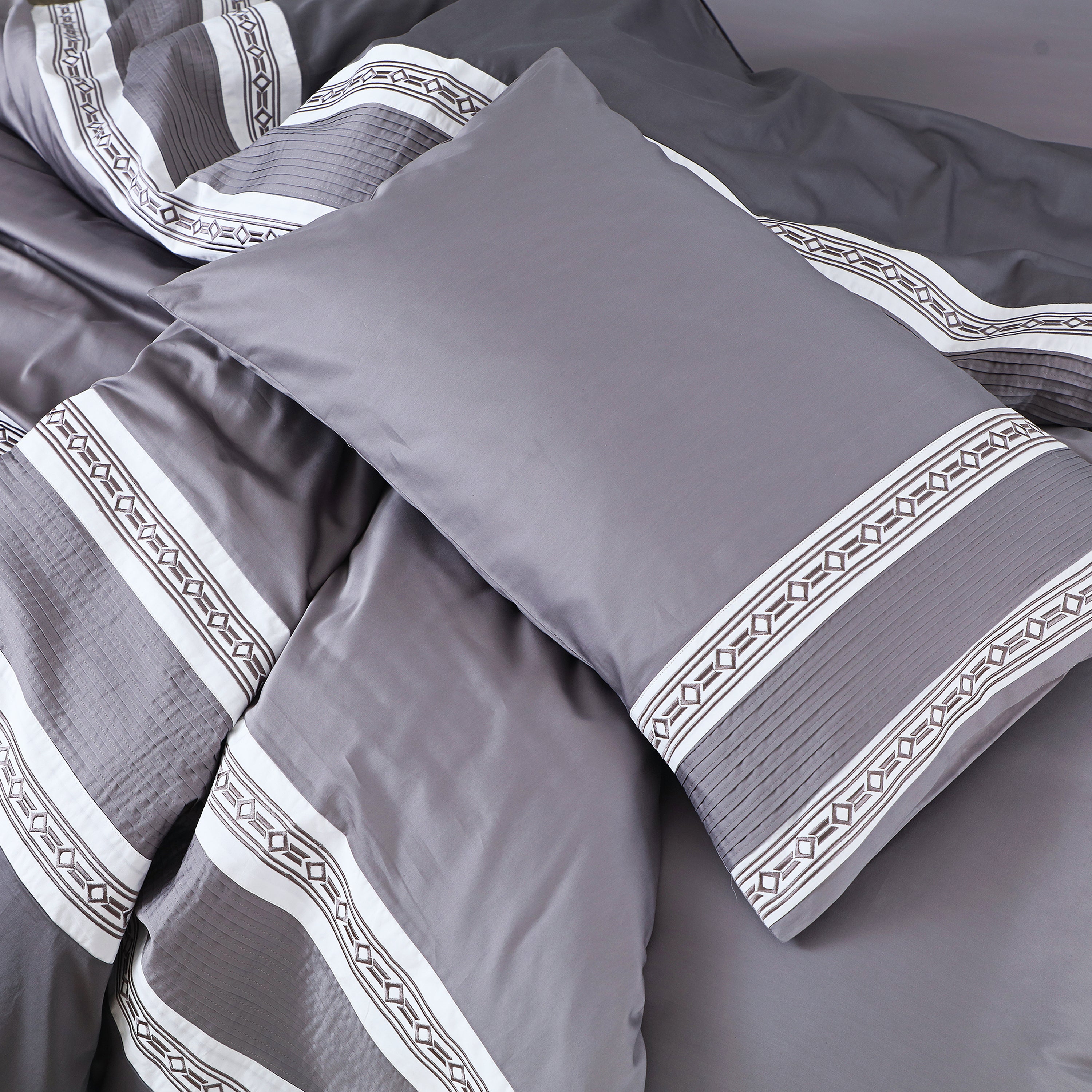 Malako Embroidered Duvet Cover Set - Grey 100% Cotton King Size Duvet Set