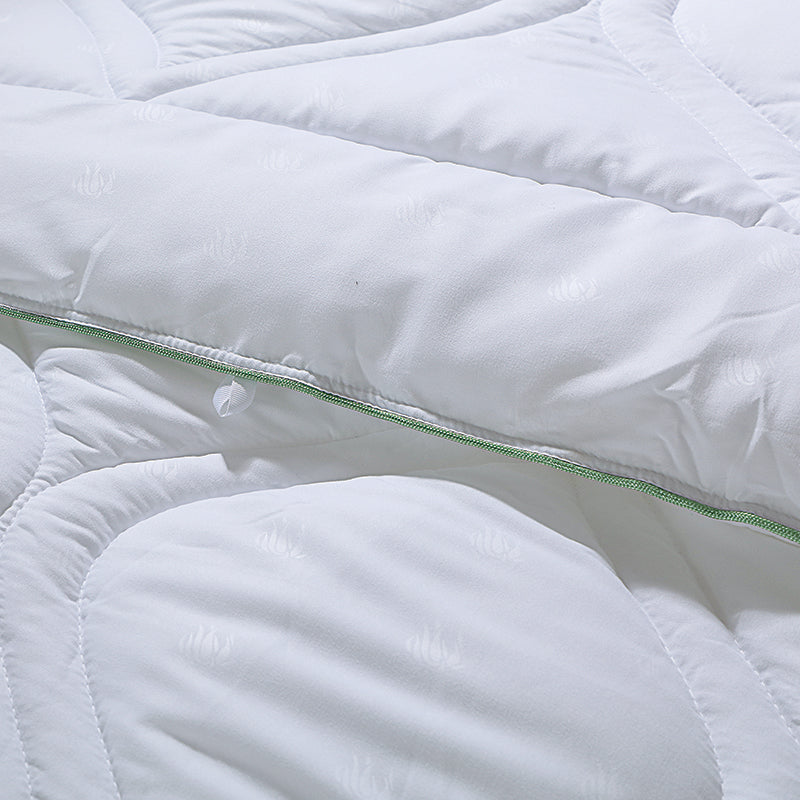 Summer Double Bed Soft Gel Comforter (200 GSM) with Microfiber Filling