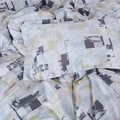 Malako Caèn Bedding Set - White & Blue Abstract 100% Cotton King Size Bedsheet With Comforter