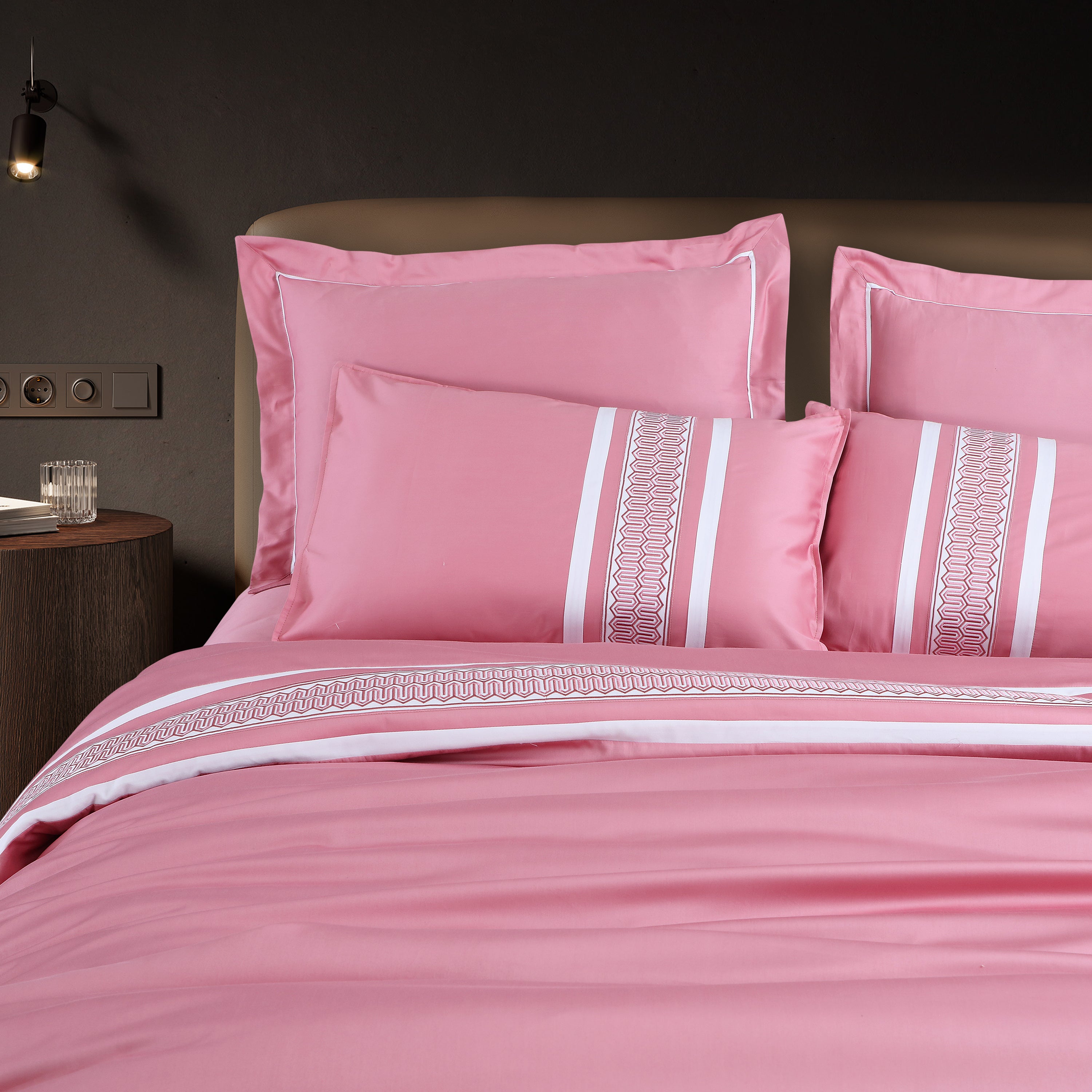 Petal Soft Vivid Embroidered Duvet Cover Set - Pink 100% Cotton King Size Duvet Set