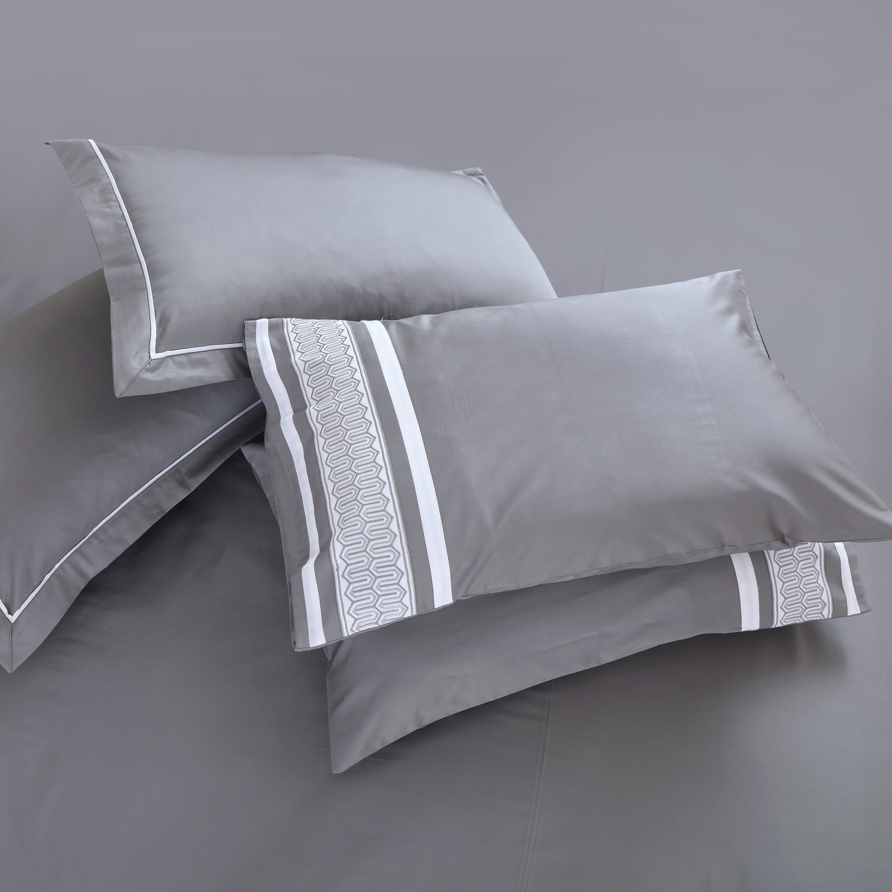 Petal Soft Vivid Embroidered Duvet Cover Set - Grey 100% Cotton King Size Duvet Set