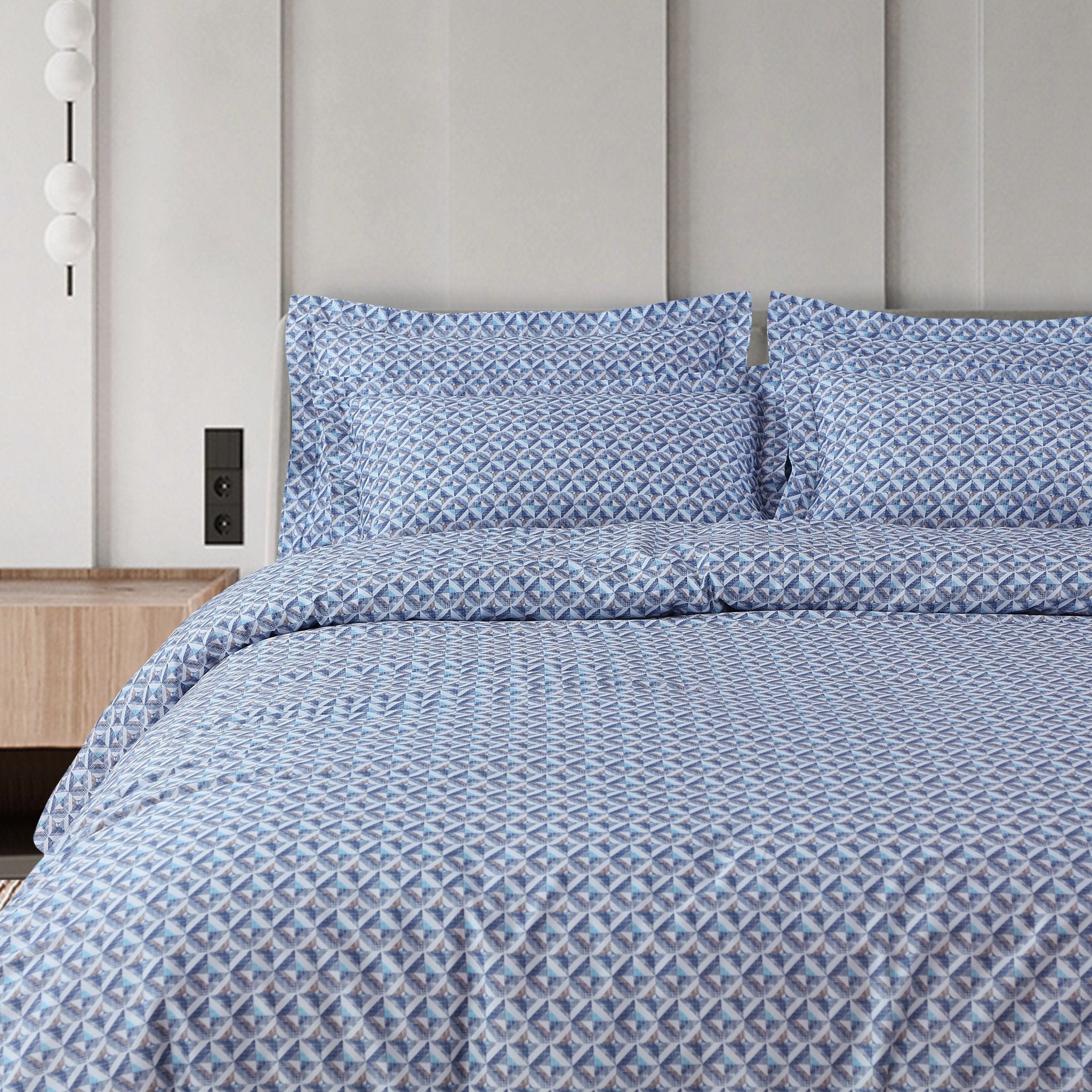 Malako Caèn Blue Abstract 500 TC 100% Cotton King Size Bedsheet/Duvet Cover - MALAKO