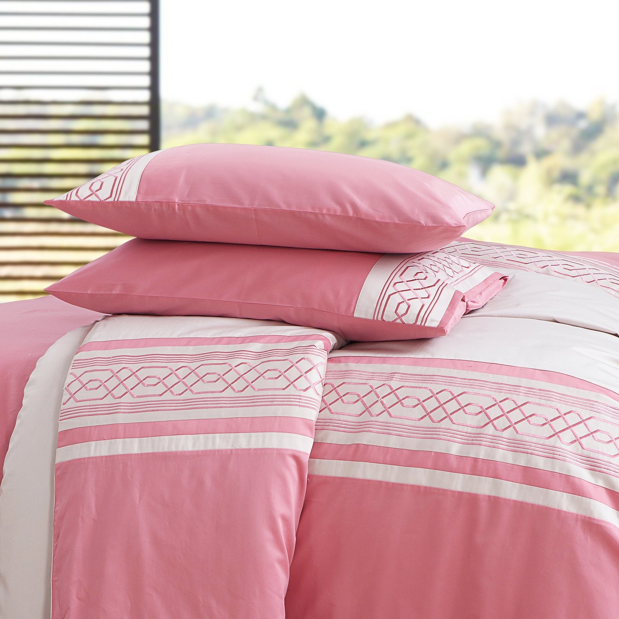 Malako Embroidered Duvet Cover Set - Fohn & Rose 100% Cotton King Size Duvet Set - MALAKO