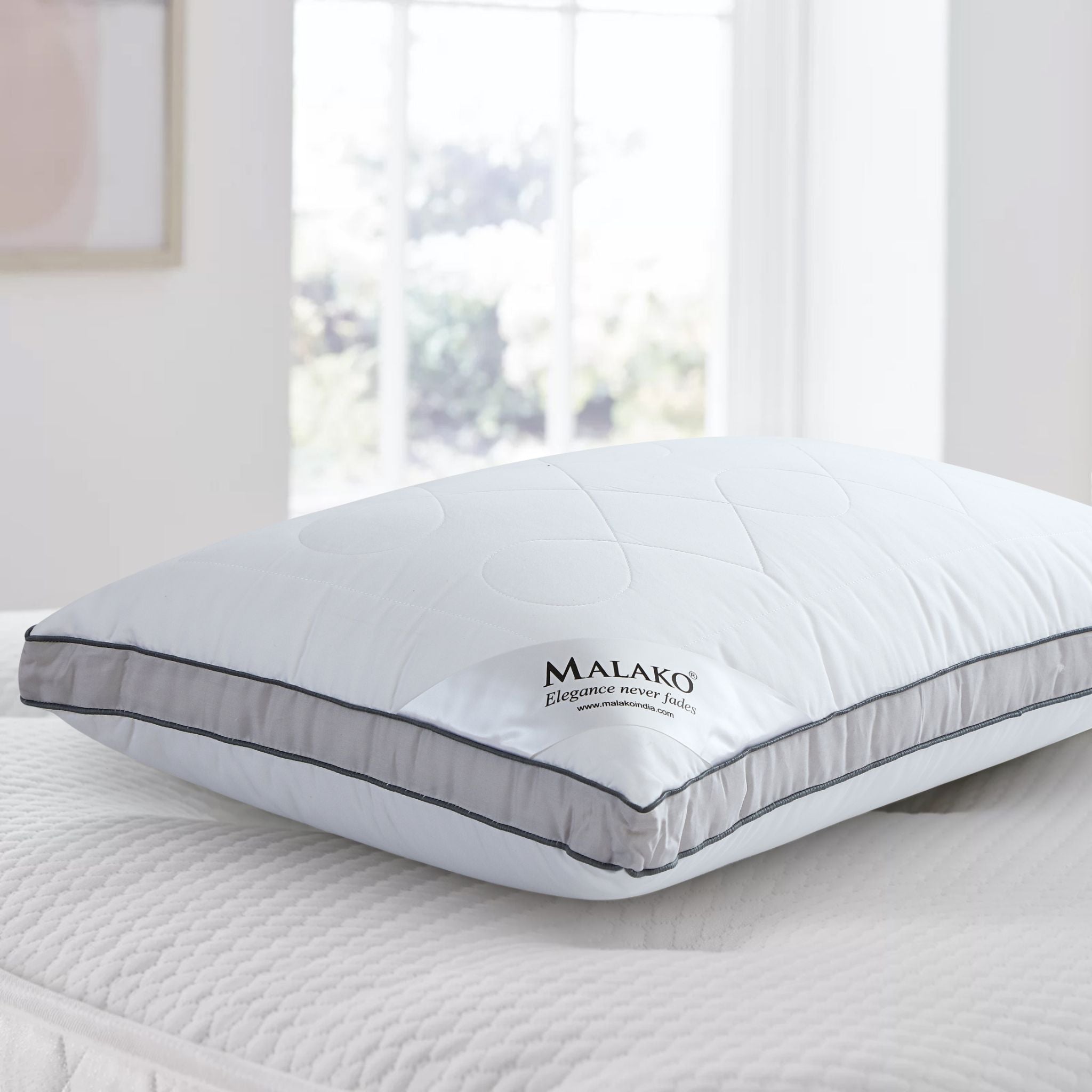 Malako Hotel Feel Fine Hollow Microfiber Pillow - MALAKO