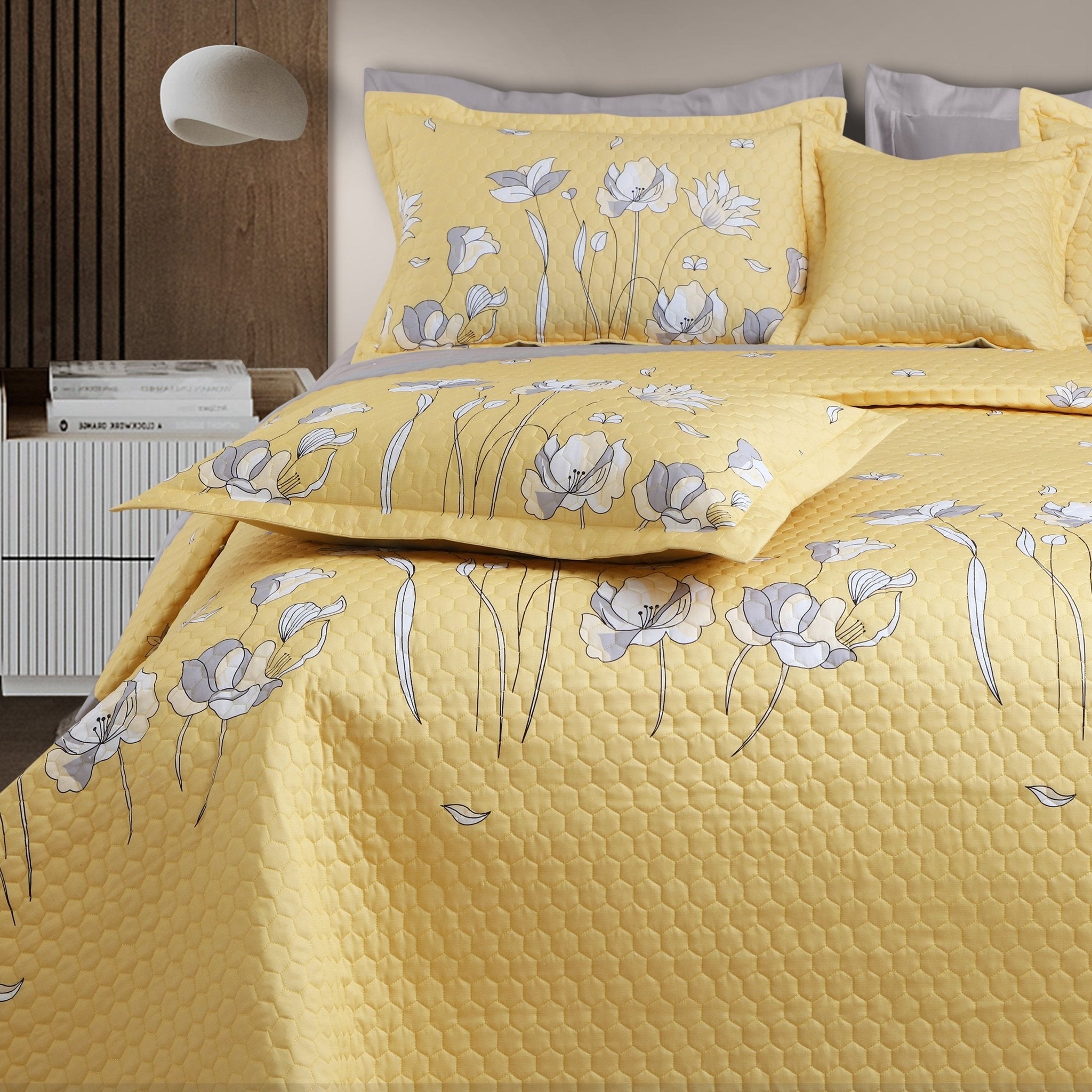 Malako Royale 100% Cotton Yellow Botanical King Size 5 Piece Quilted Bedspread Set - MALAKO