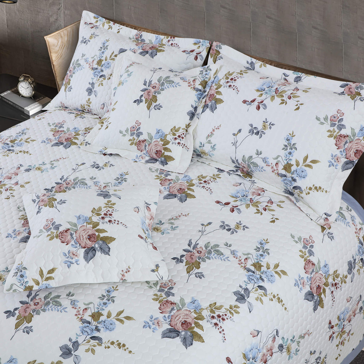 Malako Royale White Floral 100% Cotton King Size Quilted Bedspread - MALAKO