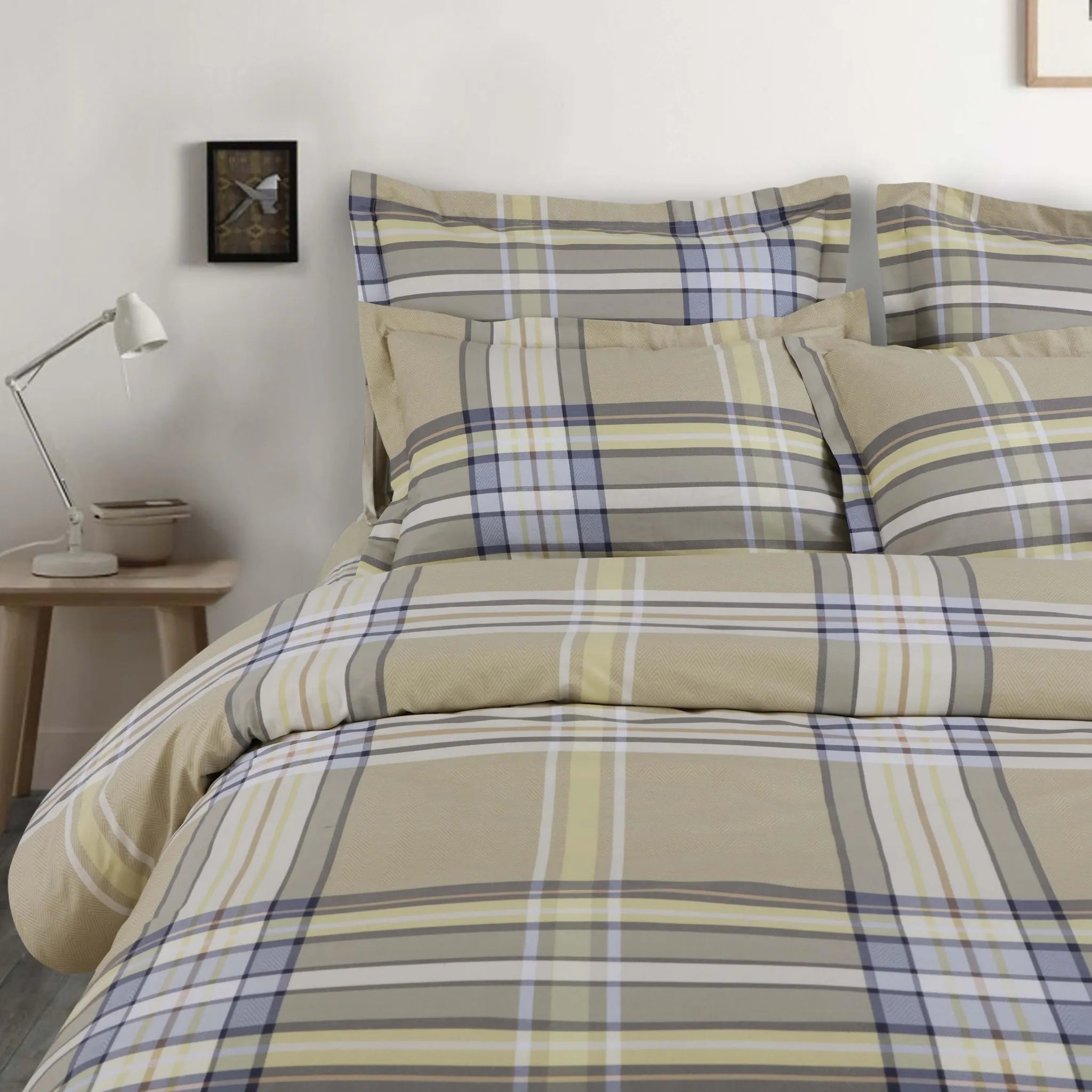 Malako Royale XL Beige Checks 100% Cotton King Size Bed Sheet/Bedding Set - MALAKO