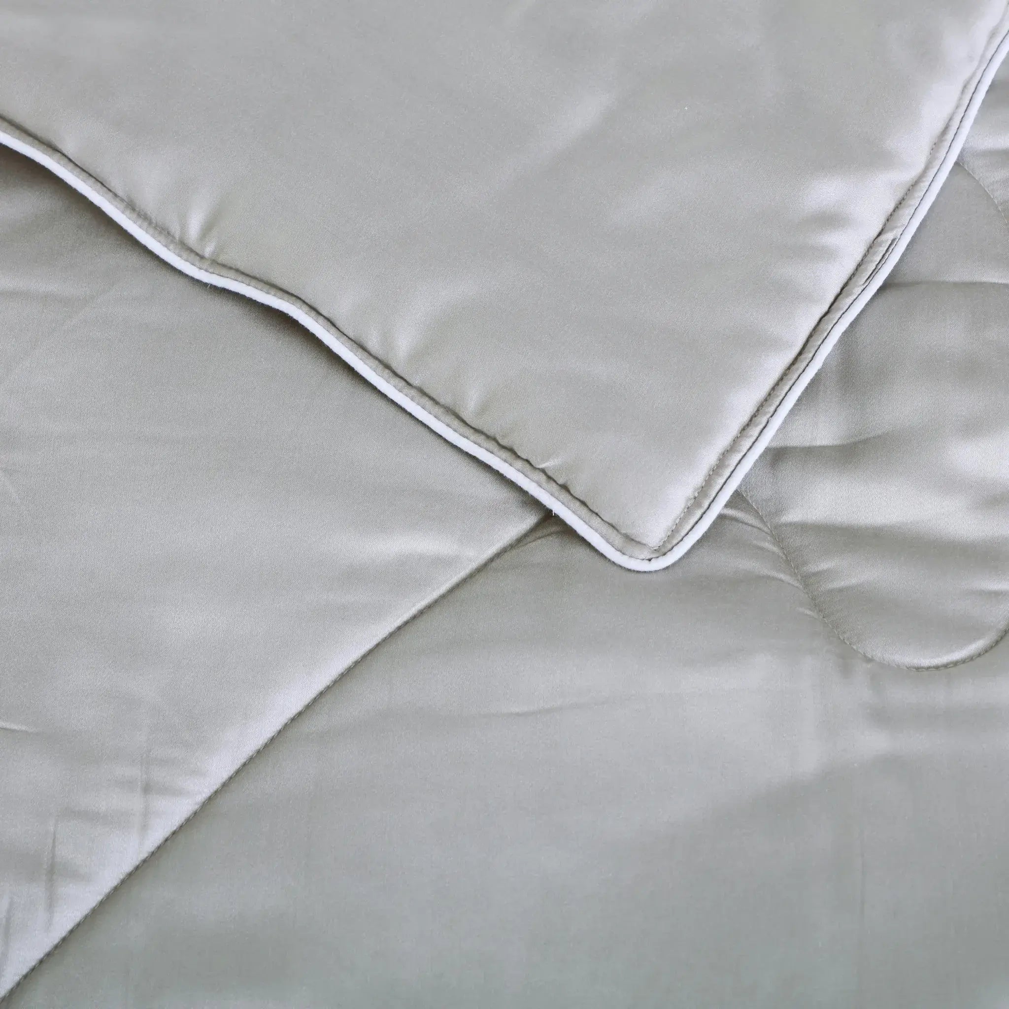 Malako Summer Soft Gel Silver Grey 100% Bamboo Quilt/Comforter (200GSM) - MALAKO