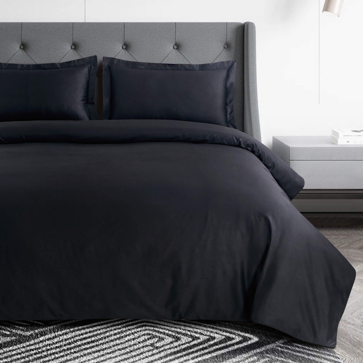Malako Vibrant Solid Black 500 TC King Size 100% Cotton Bed Sheet With 2 Plain Pillow Covers - MALAKO