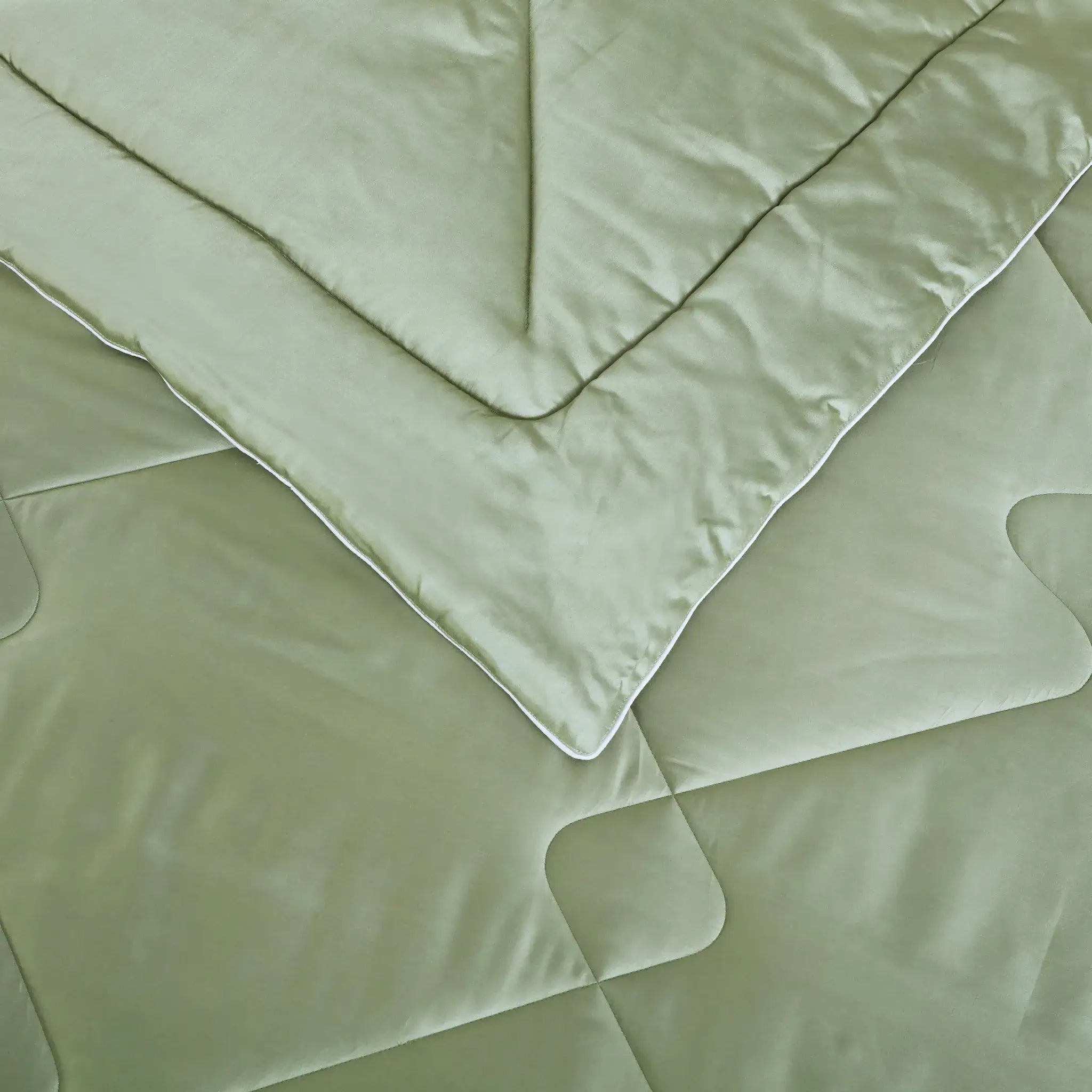 Malako Winter Soft Gel Sage Green 100% Bamboo Quilt/Comforter (360 GSM) - MALAKO