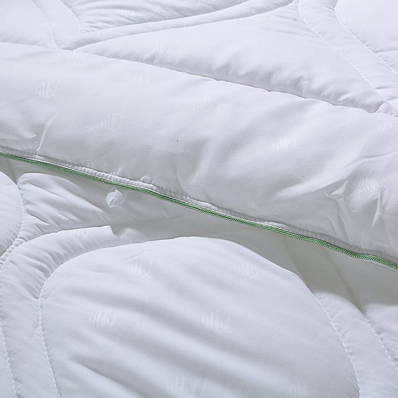 Summer Single Bed Soft Gel Comforter (200 GSM) with Microfiber Filling - MALAKO