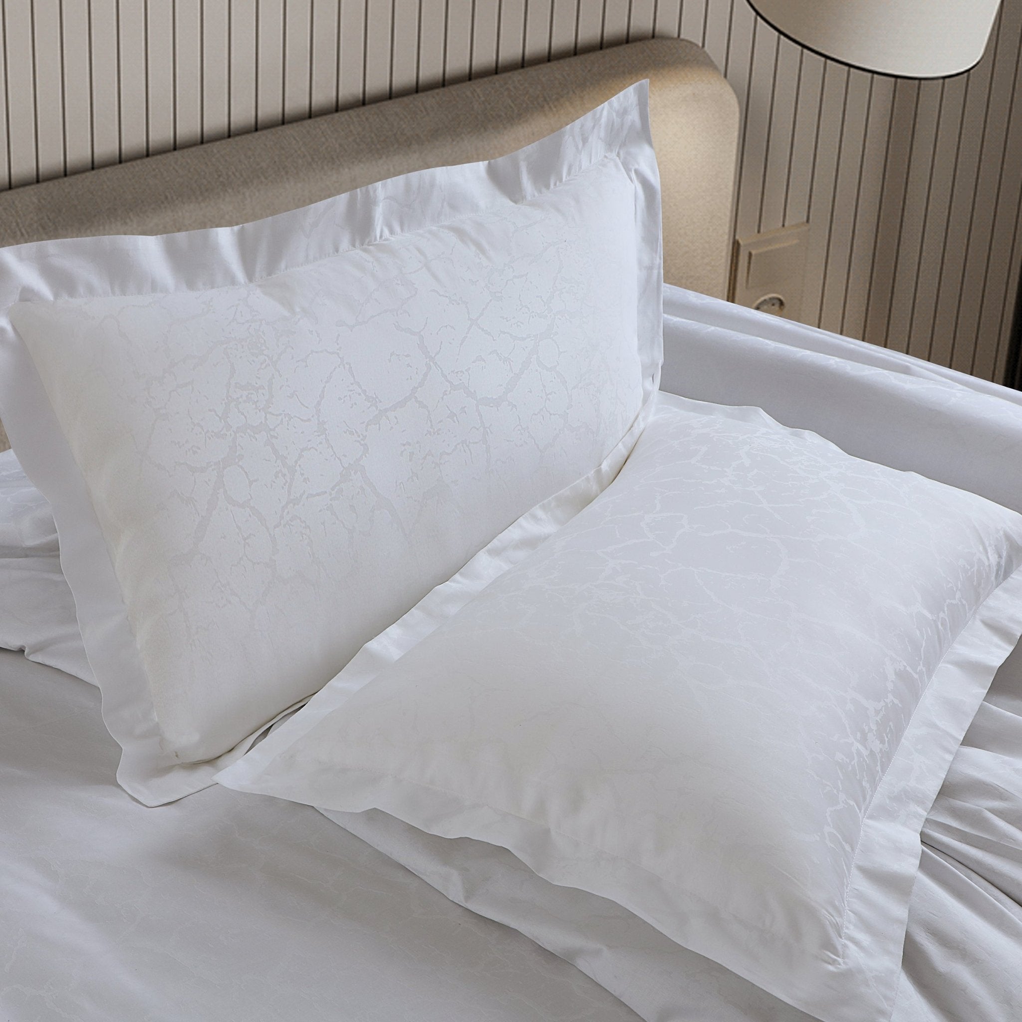 White Jacquard Abstract 600 TC 100% Cotton Collection - MALAKO