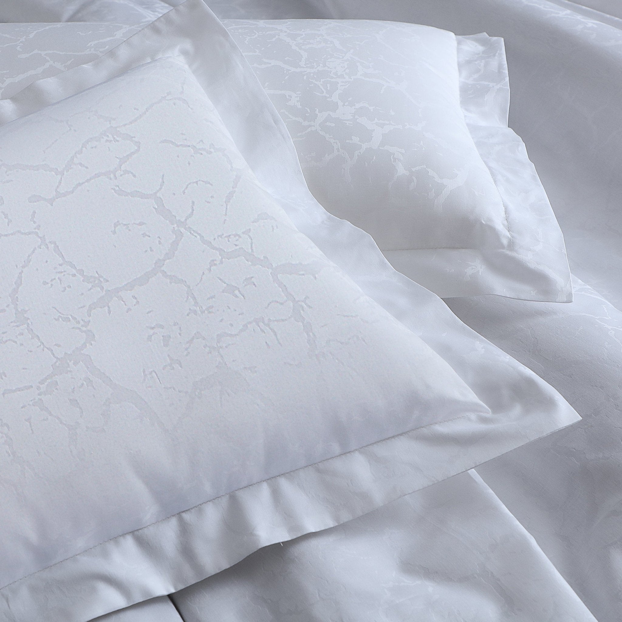 White Jacquard Abstract 600 TC 100% Cotton Collection - MALAKO